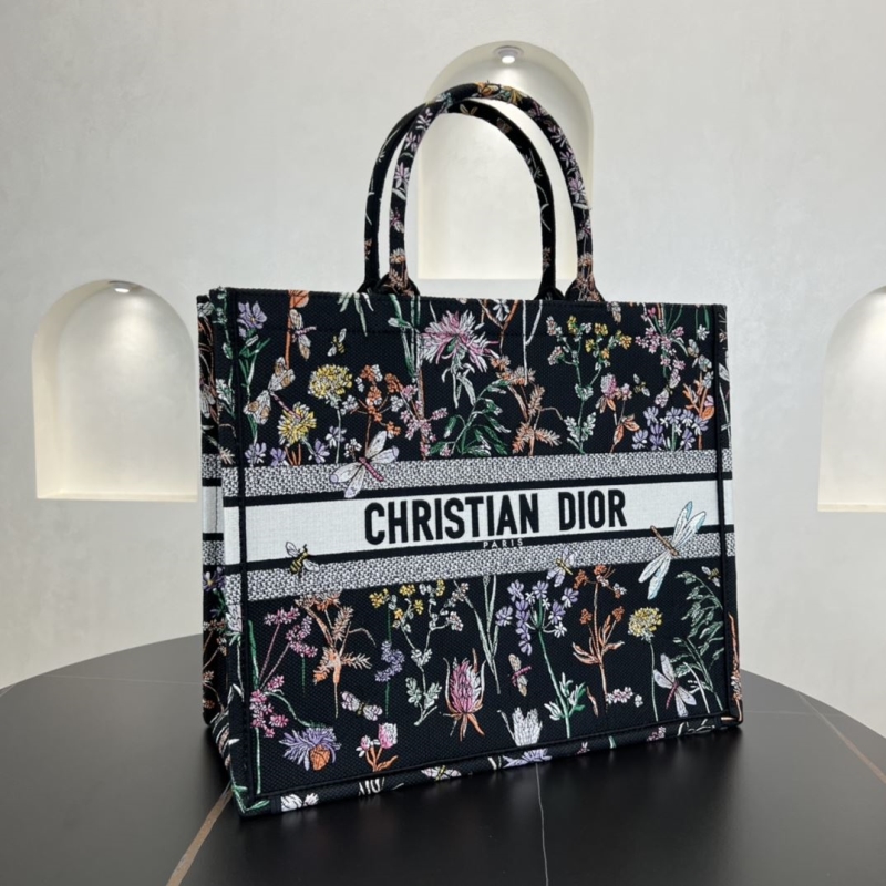 Dior Shopping Bags